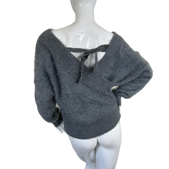 Fashion on Earth Anthro Open Back Fuzzy Eyelash Sweater top faux wrap grey M MD - Picture 7 of 17